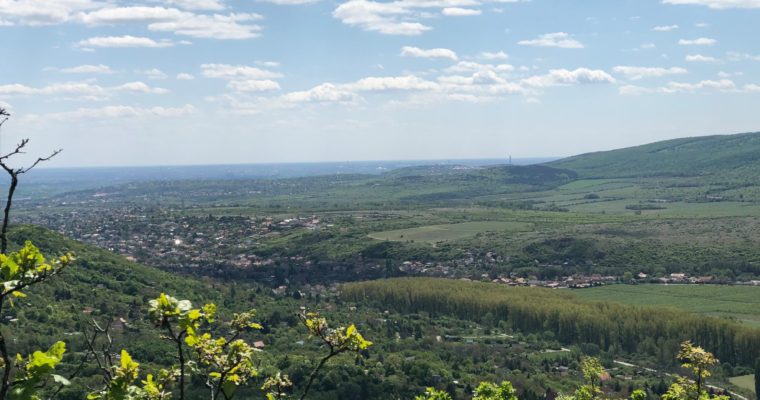 HOLDVILÁG-ÁROK KÖRTÚRA